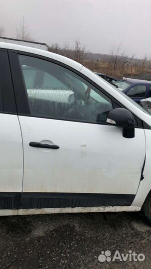 Дверь передняя правая Renault Scenic III рено сцен