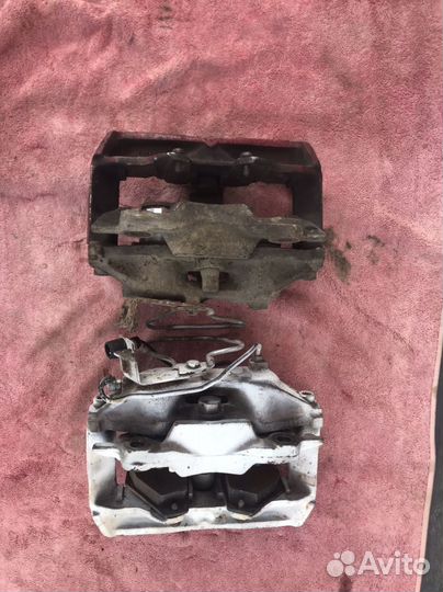 Суппорта тормозные audi a8 d2 4.2 передние