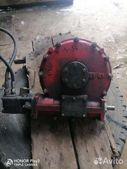 Поворотный редуктор