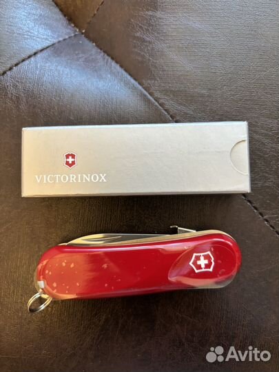 Новый нож Victorinox 2.4213.SKE Junior 09 red