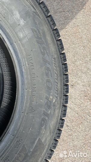 Pirelli Ice Zero 215/60 R16