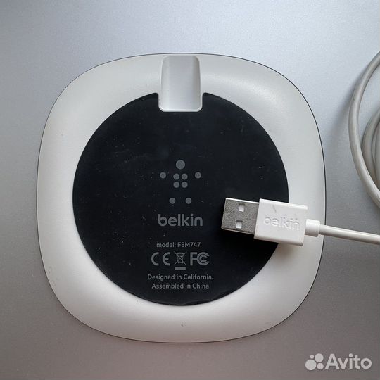 Беспроводная зарядка belkin