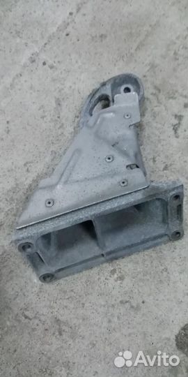 Лапа двс П BMW E46