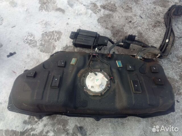 Топливный бак Kia Rio 4