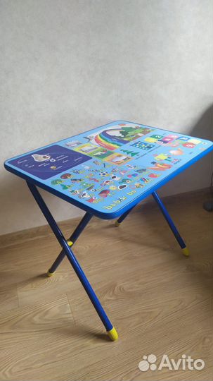 Детский столик