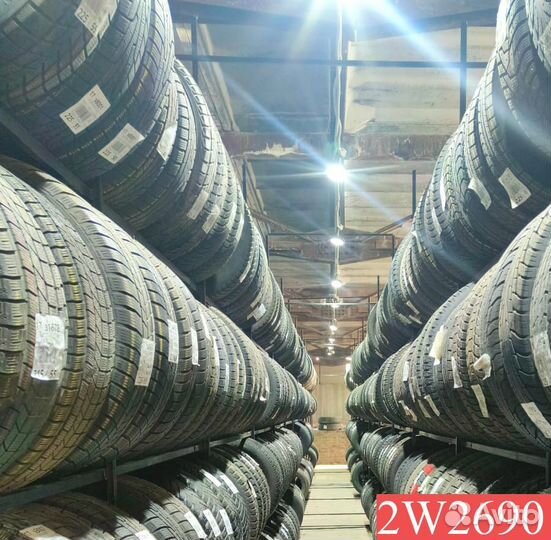 Bridgestone Blizzak Spike-01 235/60 R18 105P