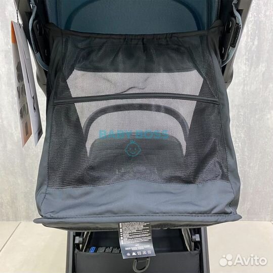 Коляска с автоматическим сложением