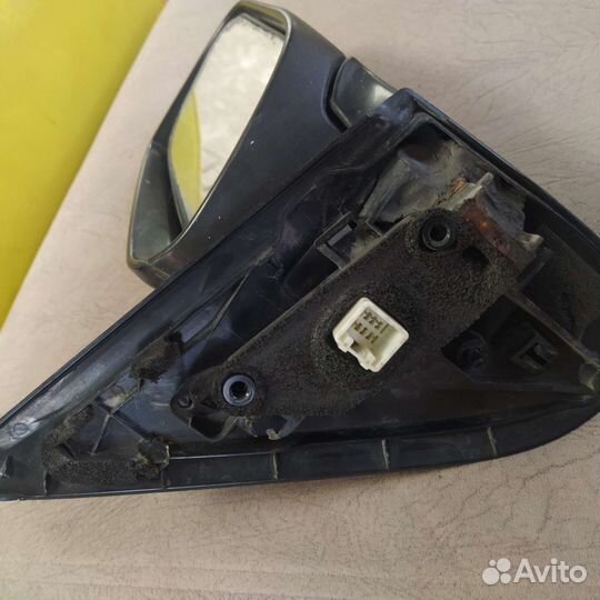 Боковое зеркало Мазда demio