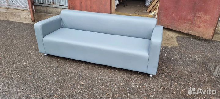 Диван для офиса