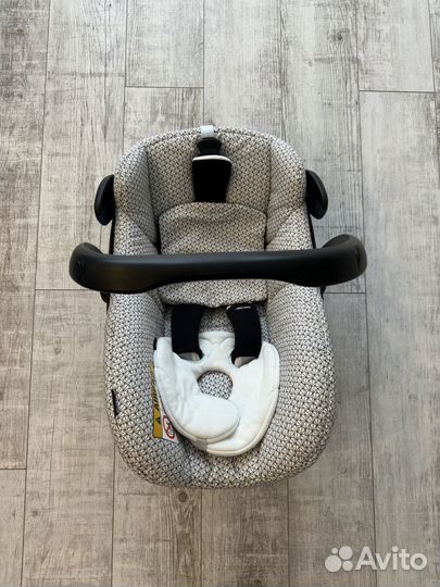 Автокресло Maxi-Cosi