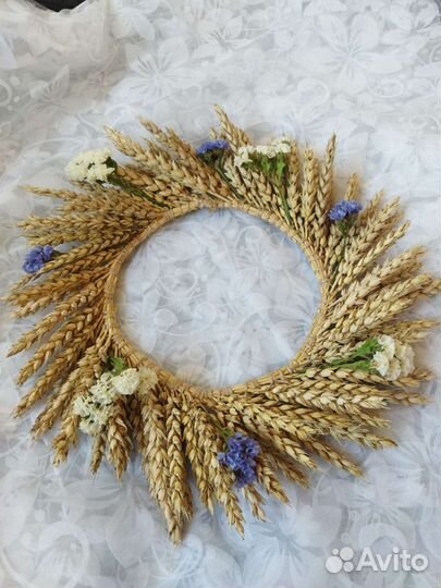 Венок на голову из пшеницы