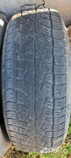 Bridgestone Dueler H/T 687 215/65 R16 98V