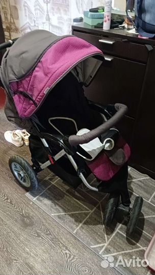 Прогулочная коляска