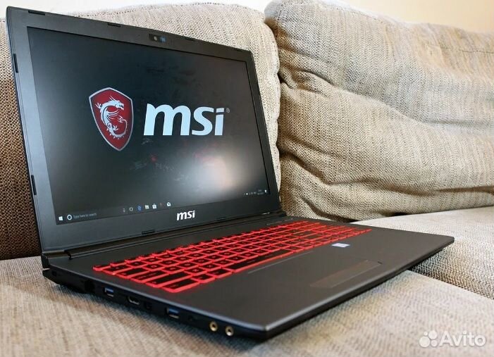 Ноутбук MSI GV62 7RD MS-16J9