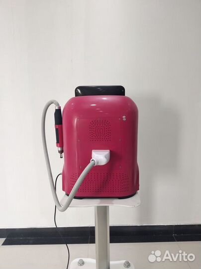 Pico лазер С функцией карборового пиллинга