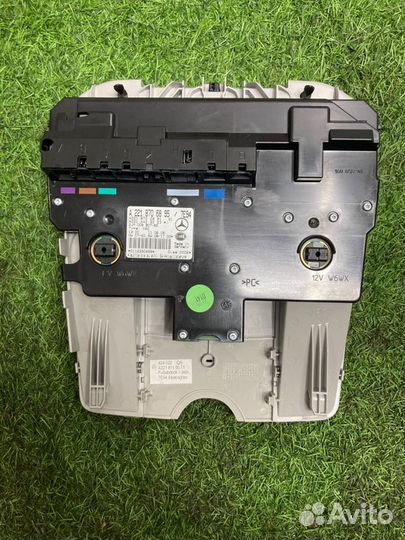 Плафон подсветки салона Mercedes S W221 3.5 M272