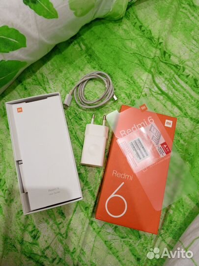 Xiaomi Redmi 6, 3/32 ГБ