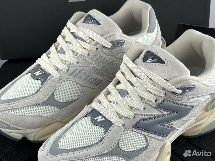 Кроссовки New Balance 9060 бежевые