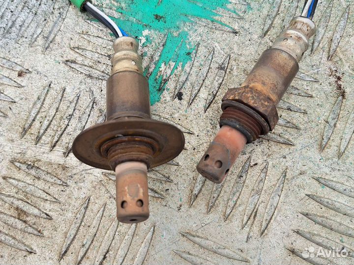 Датчик лямбда зонд Сузуки Гранд Витара 2.0 2011