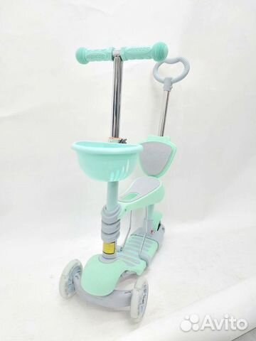 Самокат с сиденьем и ручкой голубой (новый)
