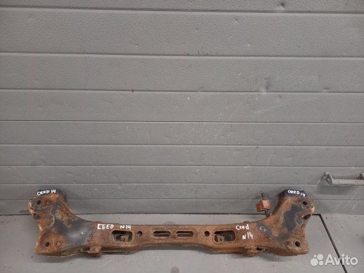Подрамник задний Kia Ceed