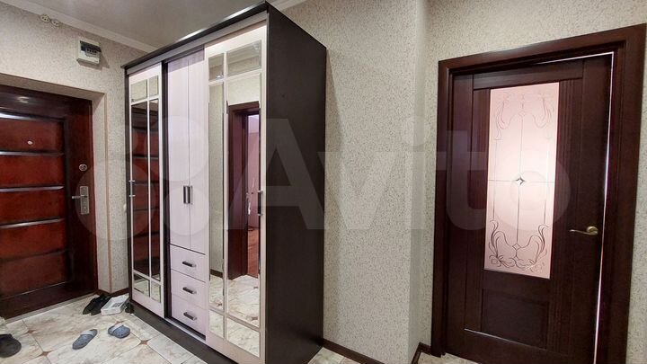 2-к. квартира, 55 м², 1/12 эт.