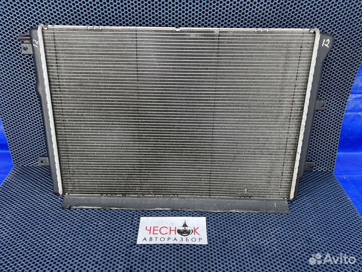 Радиатор двигателя двс Tiguan Тигуан