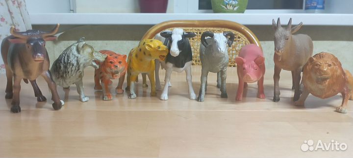 Набор фигурок животных