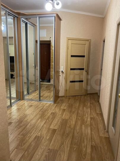 2-к. квартира, 66 м², 3/6 эт.