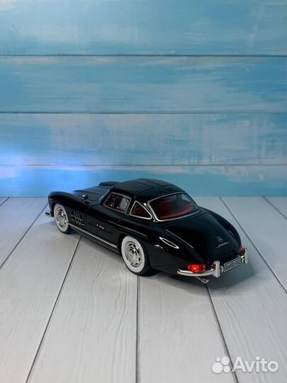 Mercedes-Benz 300SL 1954 Модель авто 1:24