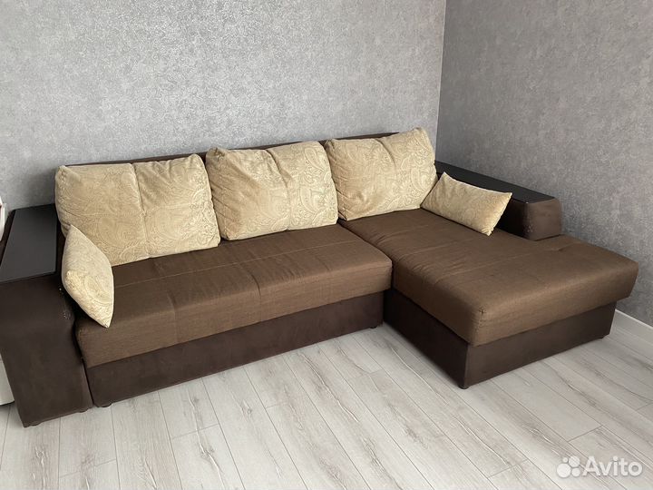 Угловой диван
