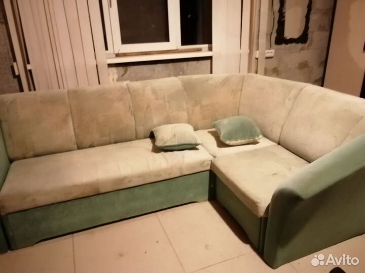 Угловой диван