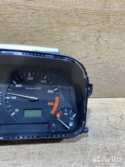 Панель приборов Volkswagen Polo 3 бензин 112990