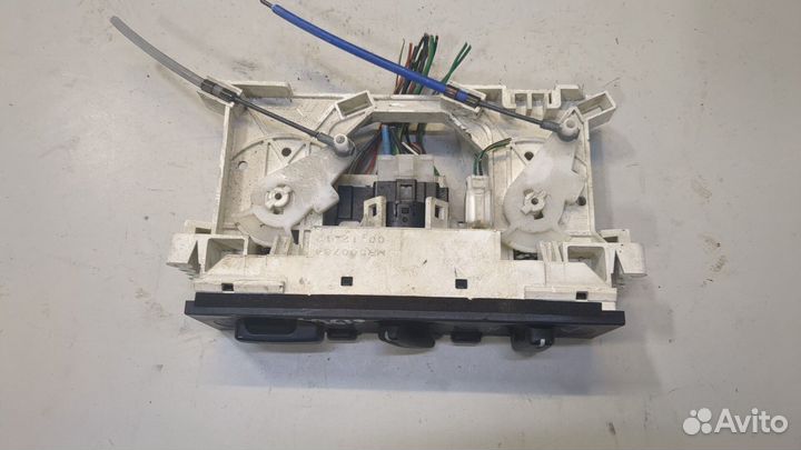 Переключатель отопителя Mitsubishi Pajero Pinin, 2