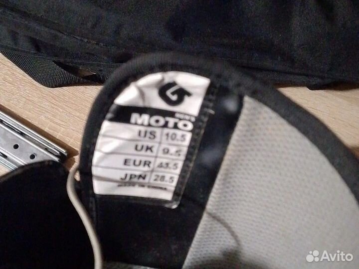 Сноубордические ботинки burton 43.5