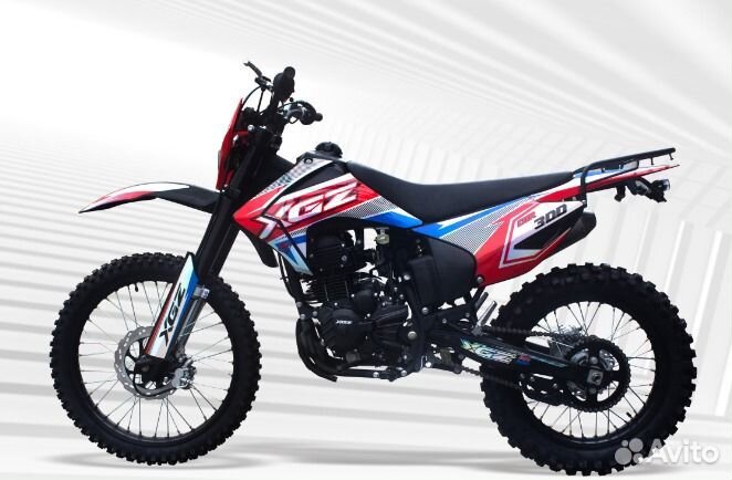 Мотоцикл XGZ CQR-CB300