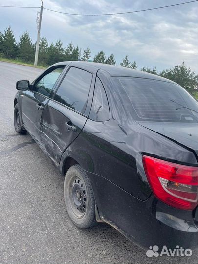 Задняя левая дверь Гранта / Калина