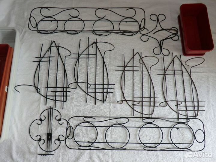 Подставки для цветов, ящики балконные, подвесы