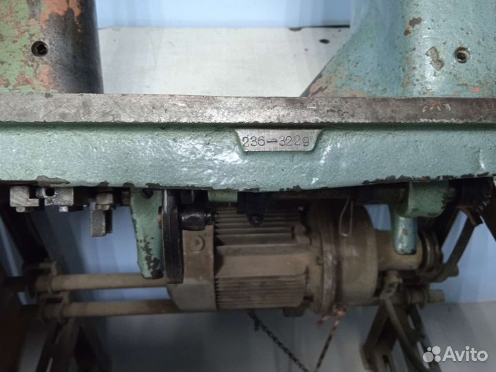 Колонковая швейная машина бу