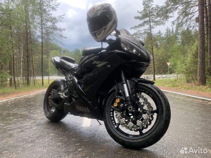 Yamaha yzf R1