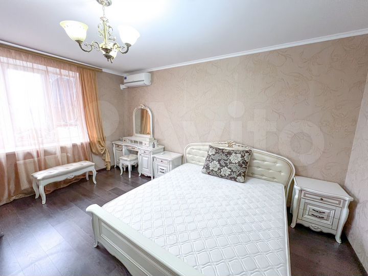 2-к. квартира, 80,5 м², 8/10 эт.