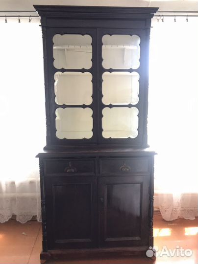 Раритеный буфет, сервант