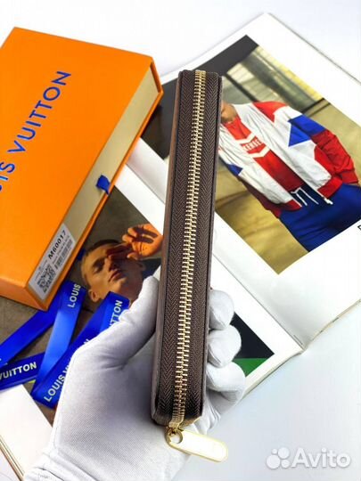 Кошелек Louis Vuitton Zippy
