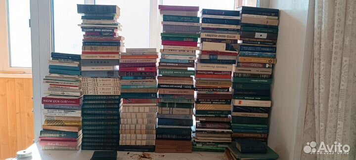 Отдам в добрые руки книги