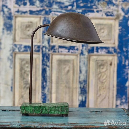 Настольная лампа Helmet