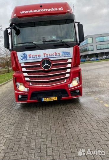 В разборке грузовик Mercedes,Actros mpiv с 2013