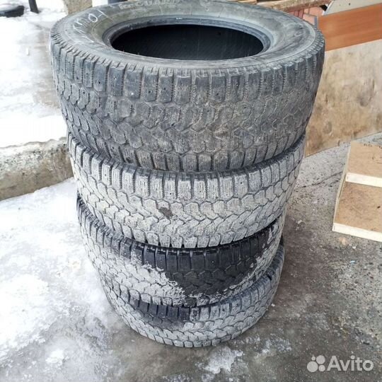 Bridgestone Coach AP1 265/70 R17