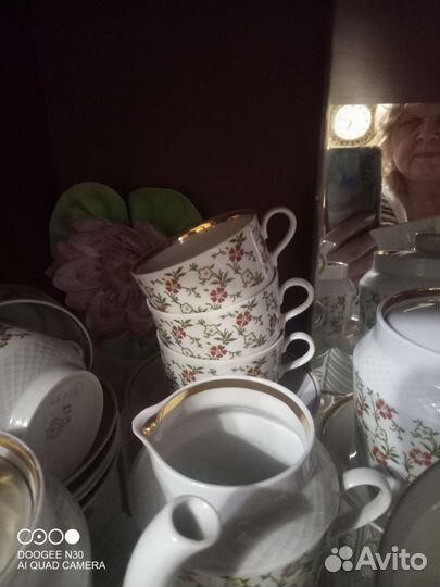 Сервизы столовой и чайный