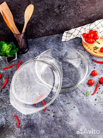 Кастрюля для запекания Simax Чехия с крышкой