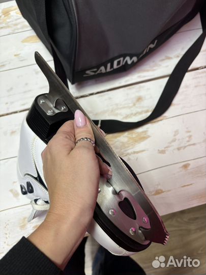 Коньки фигурные 38 размер roces